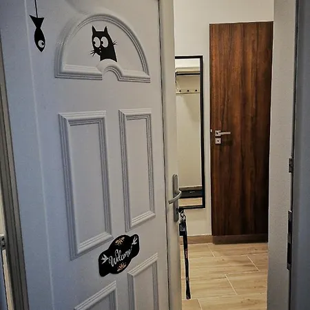 Csob-bano Apartman Διαμέρισμα *